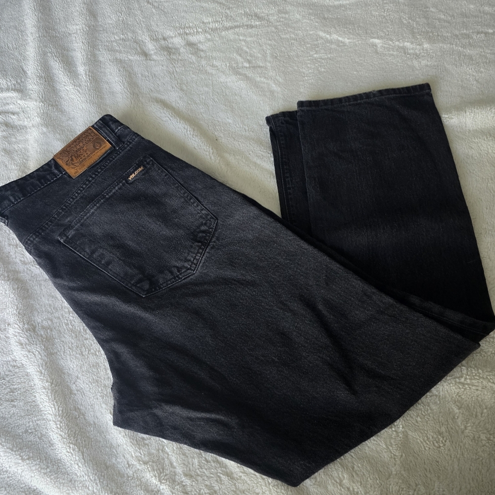 Volcom Men's Dark Gray Relaxed Jeans